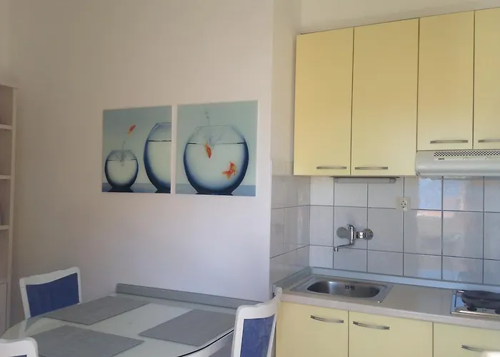 Romana * 포스티라