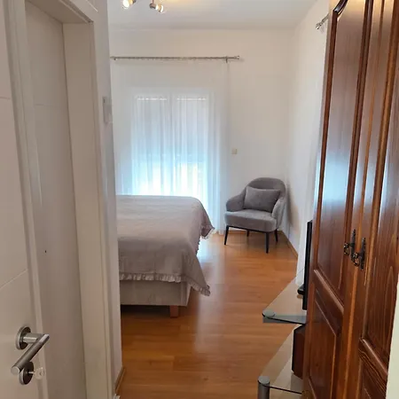 Apartament Romana