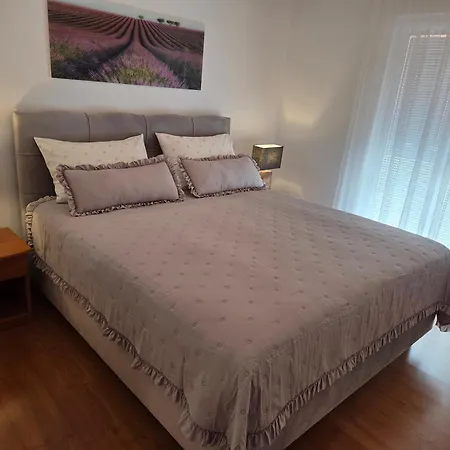 Romana Apartmán