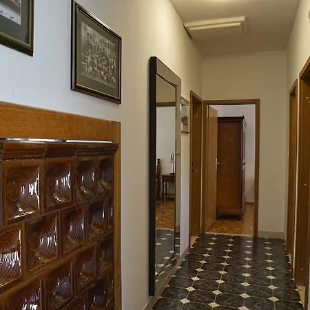 Romana * بوستيرا