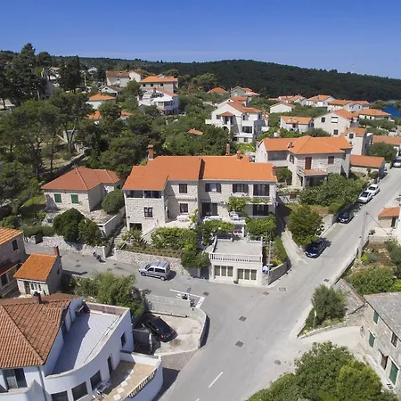 Romana Apartmán