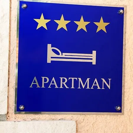 Romana Apartmán Postira