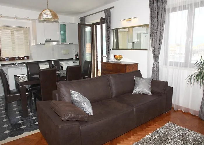 Romana Apartman